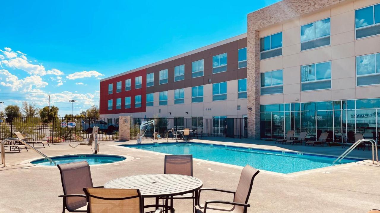 Holiday Inn Express & Suites Blythe By Ihg 外观 照片